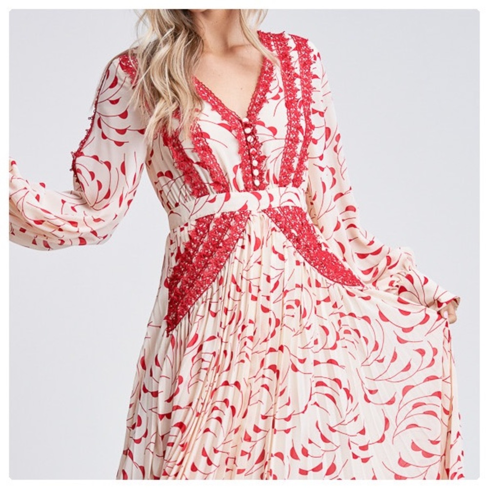 Camila Long Sleeve Maxi Dress - Picture 2 of 8